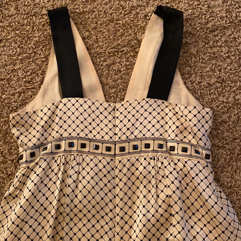 😎Gorgeous SILK DRESS🌸 - Picture 4 of 7